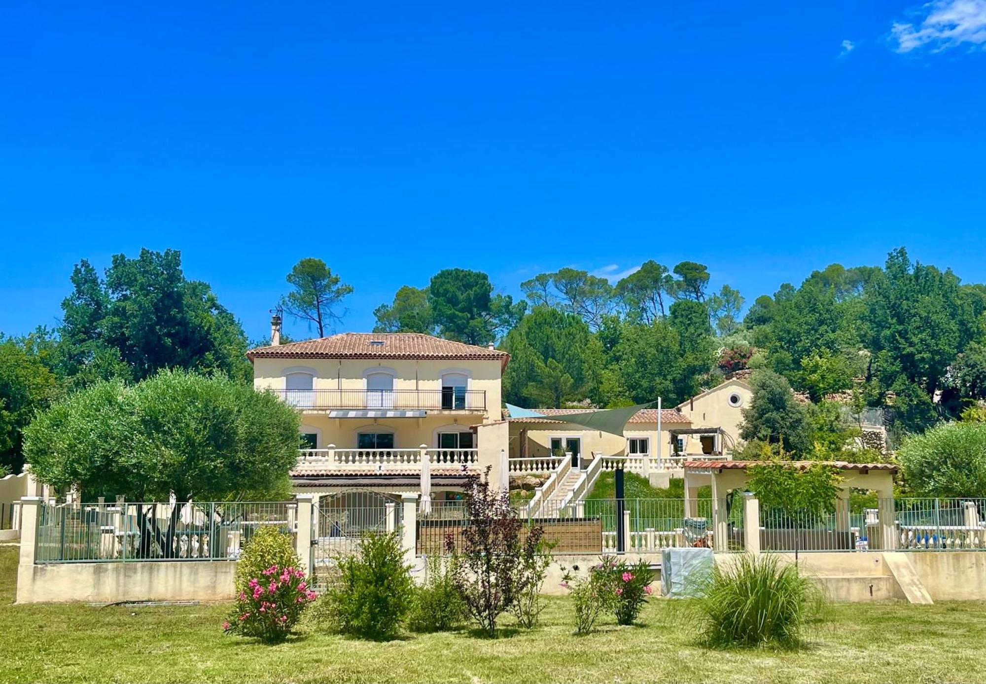 Les Terrasses De Valerian Villa Brignoles Ngoại thất bức ảnh
