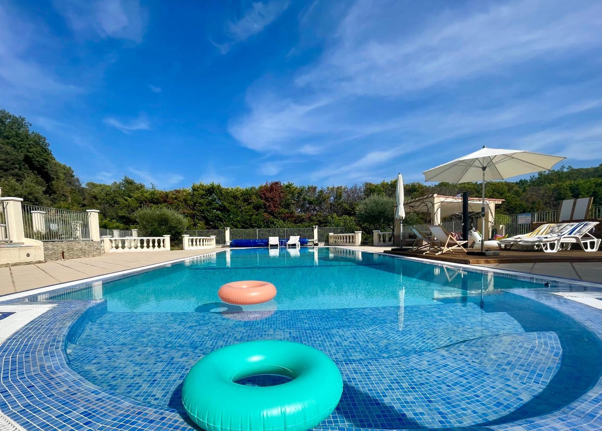 Les Terrasses De Valerian Villa Brignoles Ngoại thất bức ảnh